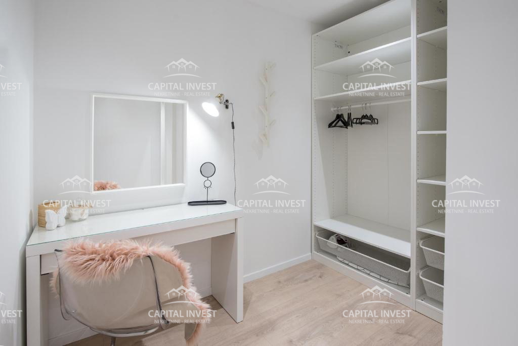 Casa con sei appartamenti, piscina, centro, Pula