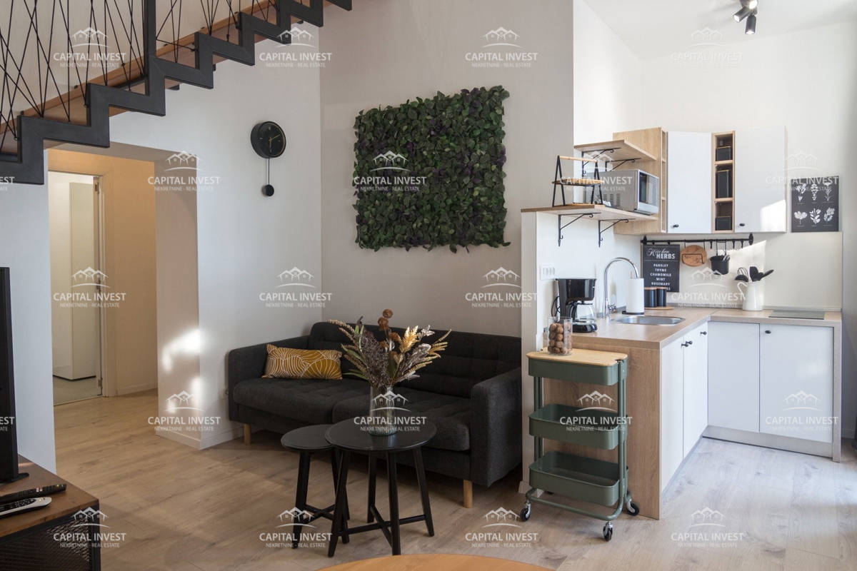 Casa con sei appartamenti, piscina, centro, Pula