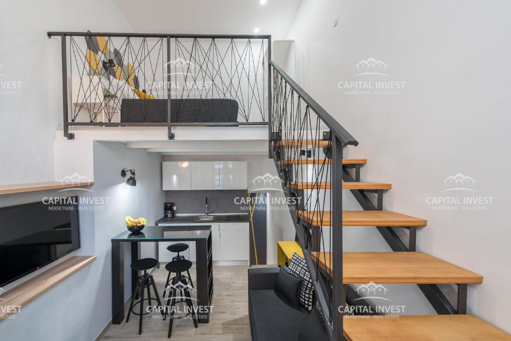 Casa con sei appartamenti, piscina, centro, Pula