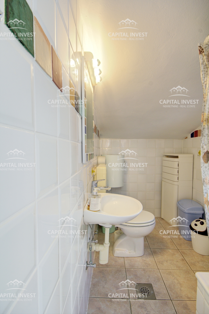 Casa con ampio terreno vicino al mare, Medulin, Istria