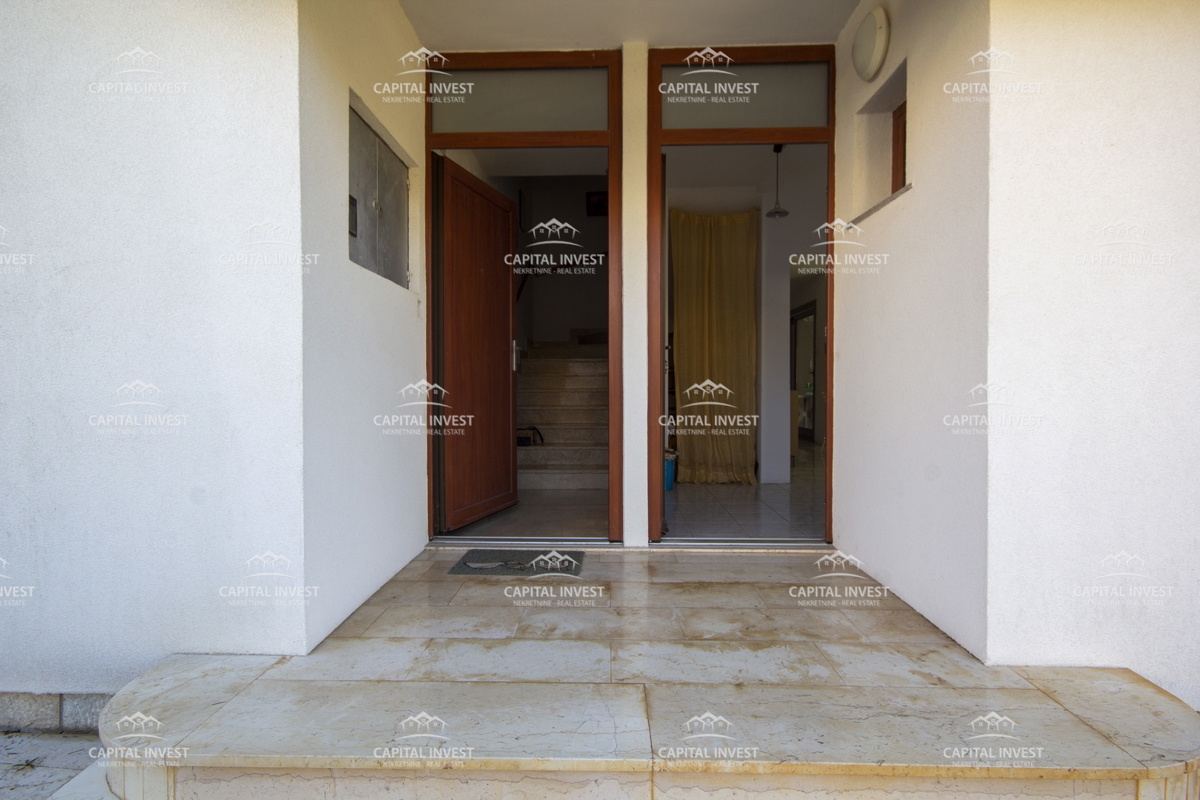 Casa con ampio terreno vicino al mare, Medulin, Istria