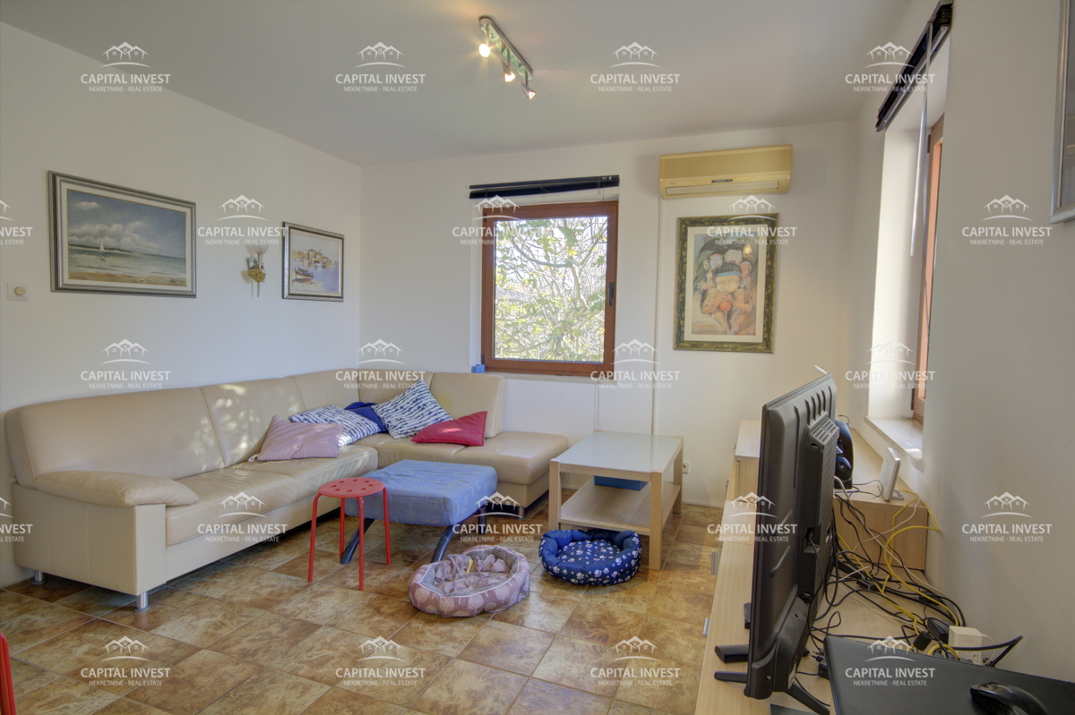 Casa con ampio terreno vicino al mare, Medulin, Istria