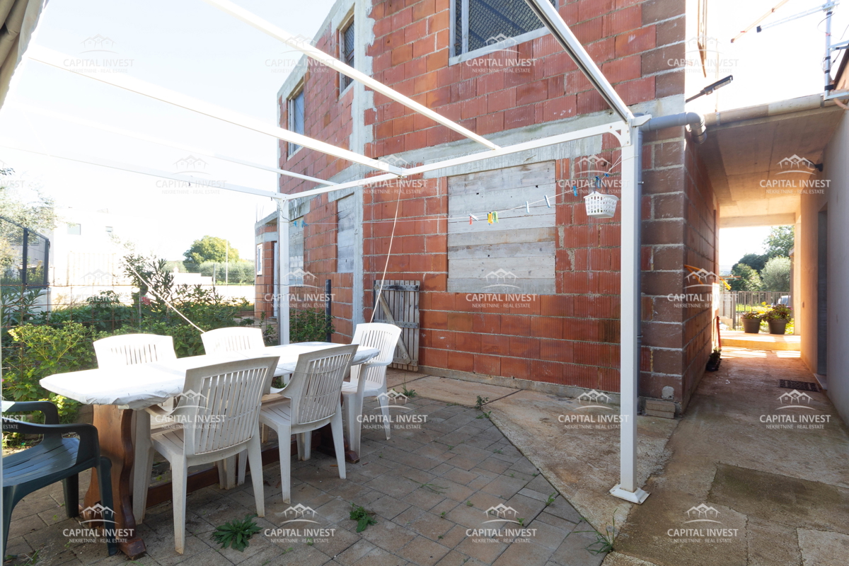 Casa Pula, periferia, Istria