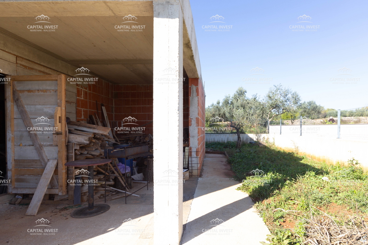 Casa Pula, periferia, Istria