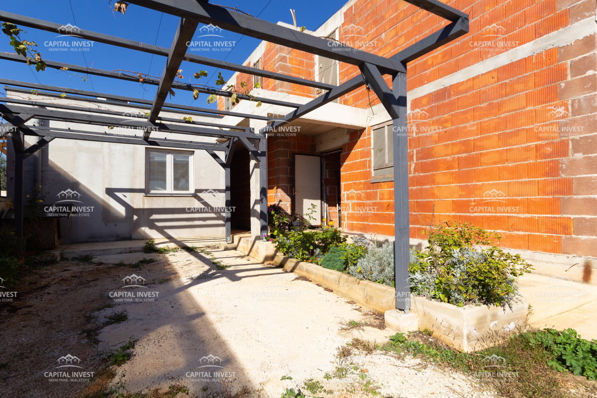 Casa Pula, periferia, Istria