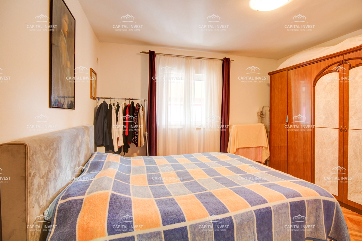 Casa, Tre appartamenti, Grande giardino, Garage, Šišan, Istra