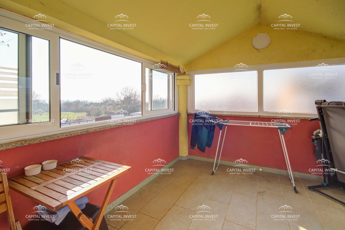 Casa, Tre appartamenti, Grande giardino, Garage, Šišan, Istra