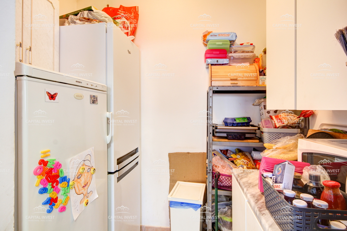 Casa, Tre appartamenti, Grande giardino, Garage, Šišan, Istra