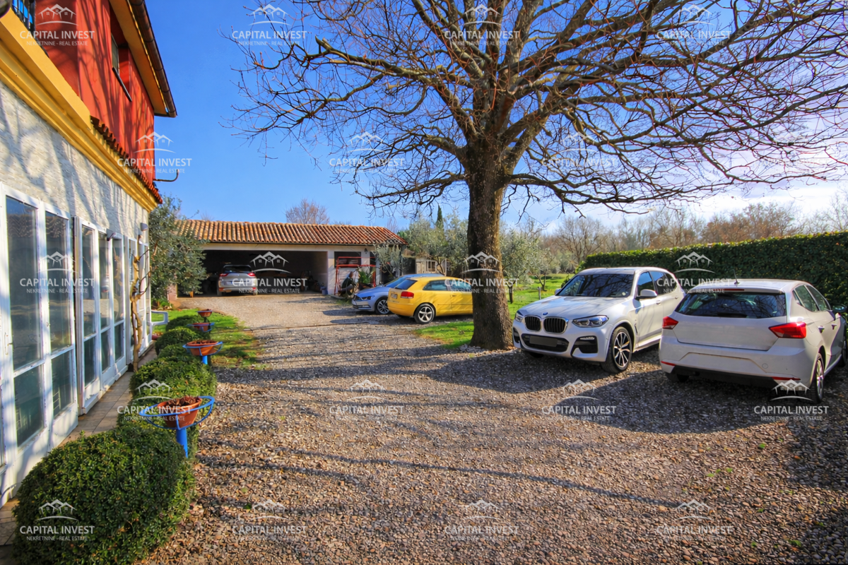 Casa, Tre appartamenti, Grande giardino, Garage, Šišan, Istra