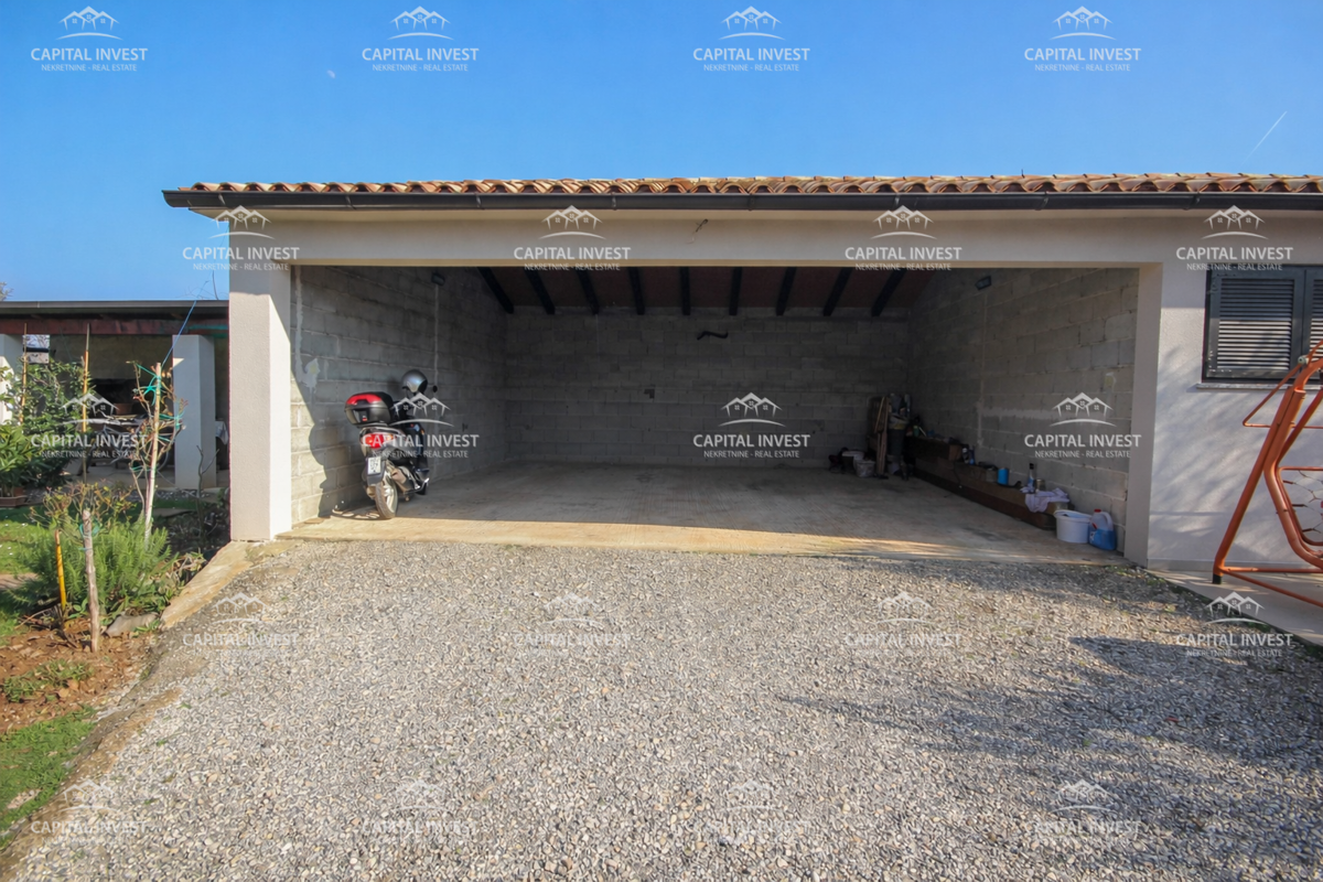 Casa, Tre appartamenti, Grande giardino, Garage, Šišan, Istra