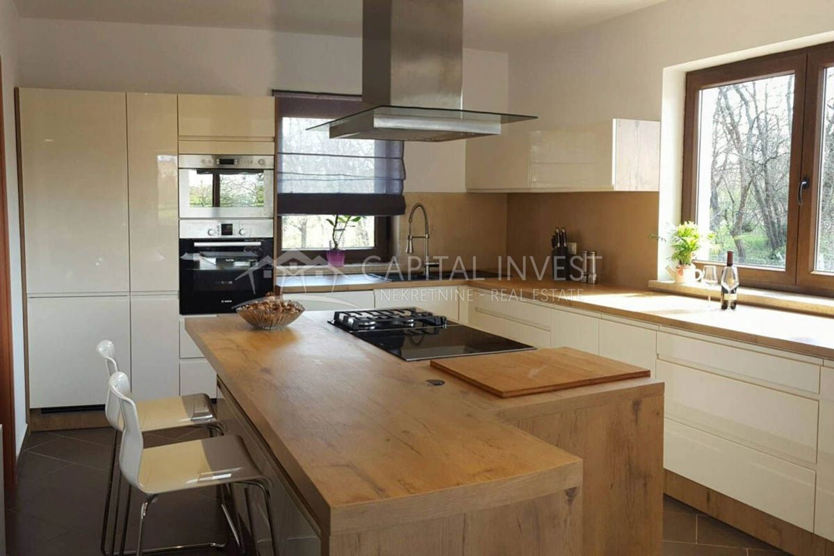 Casa Rovinjsko Selo, Rovinj, 400m2