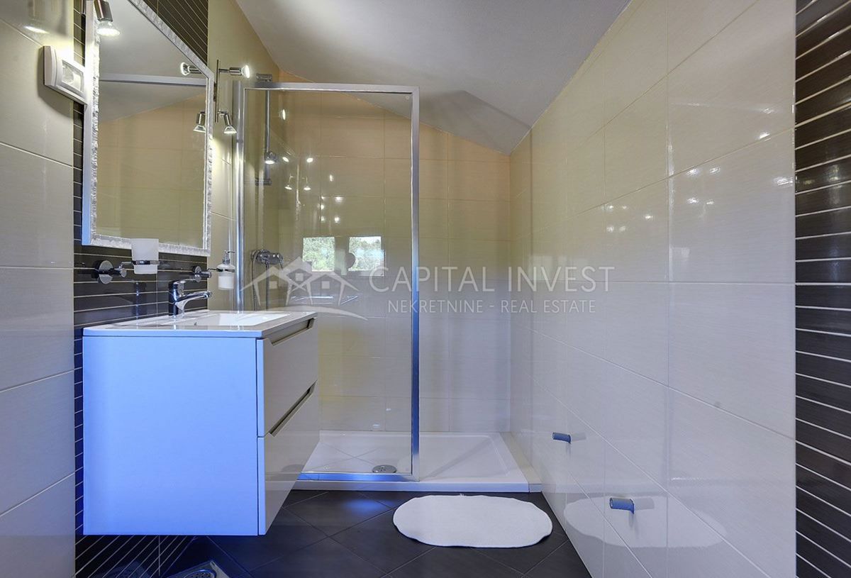 Casa Rovinjsko Selo, Rovinj, 400m2