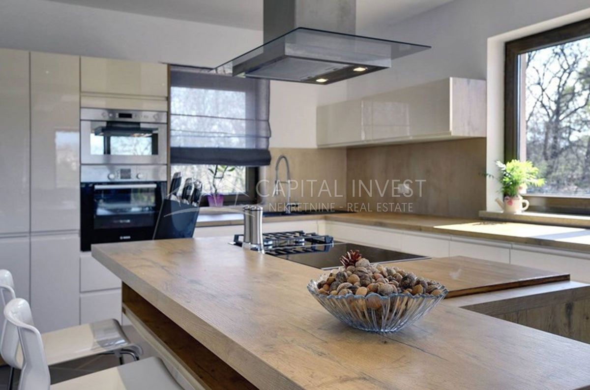 Casa Rovinjsko Selo, Rovinj, 400m2