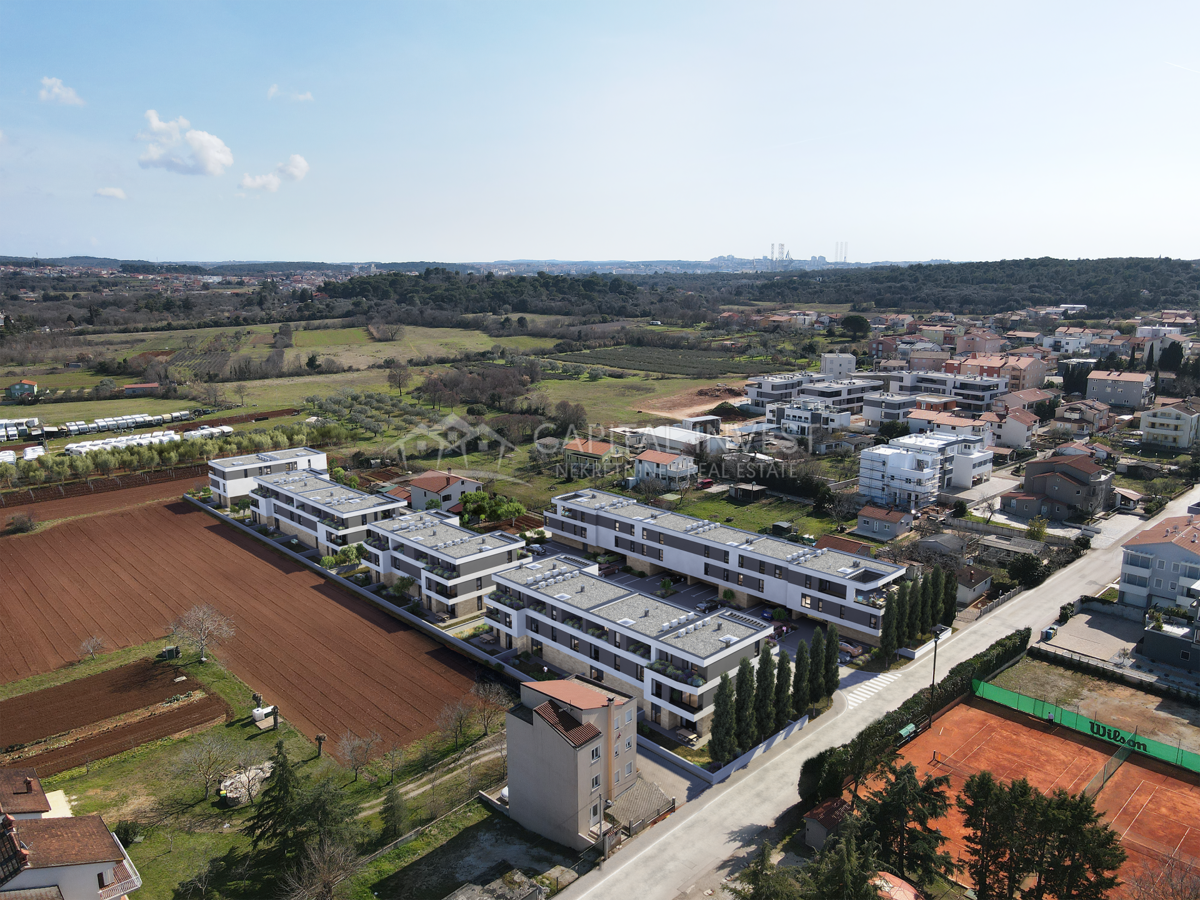 Appartamento con due camere da letto, giardino, vicino al mare, Štinjan, Pola
