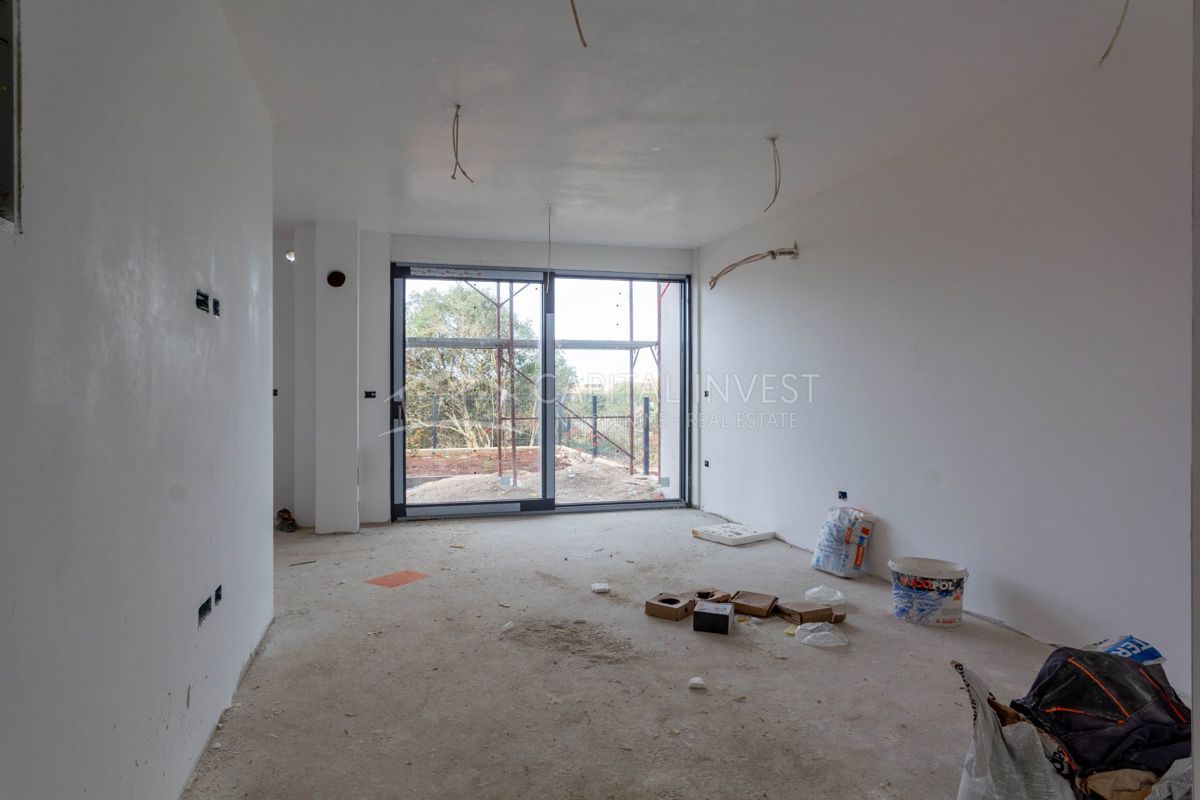 Appartamento con tre camere da letto, due balconi, nuova costruzione, Pola, Istria