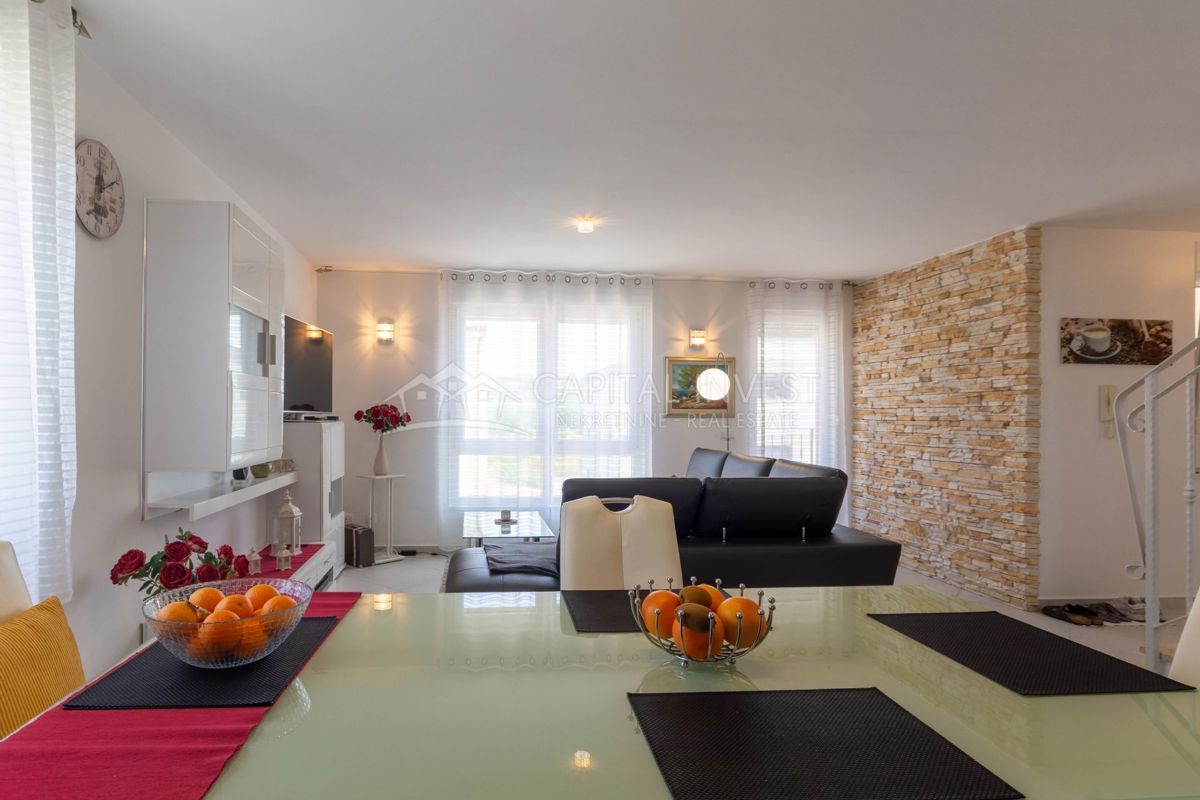 Appartamento duplex, tre terrazze, Pola, Šijana