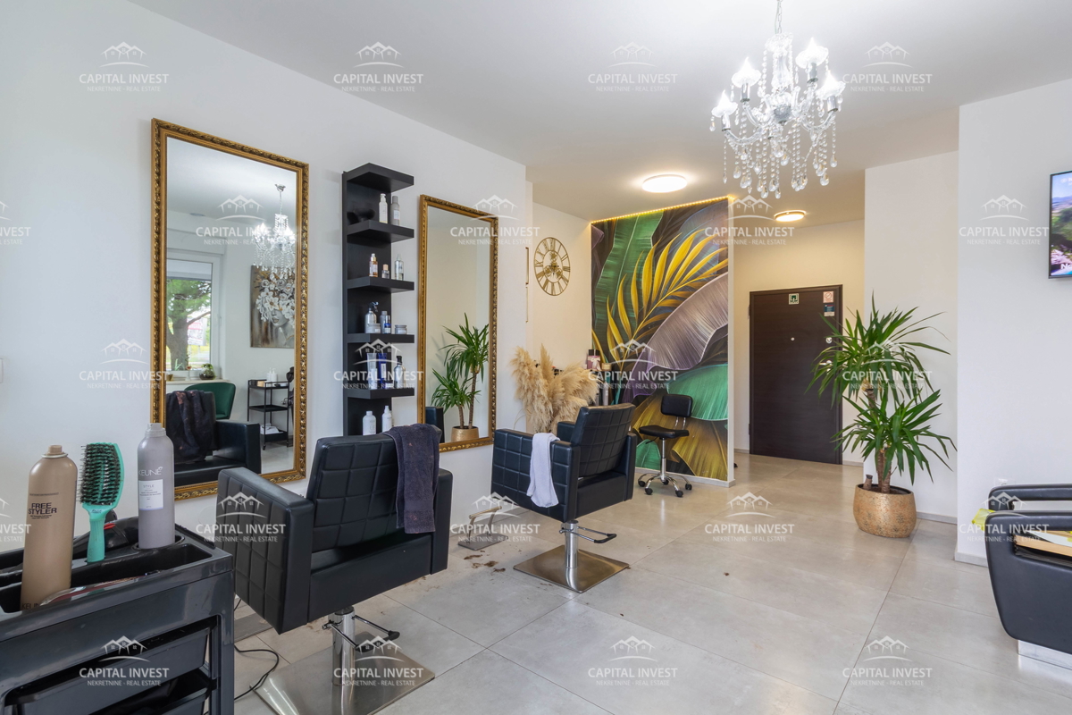 Locale commerciale, Pola, Istria