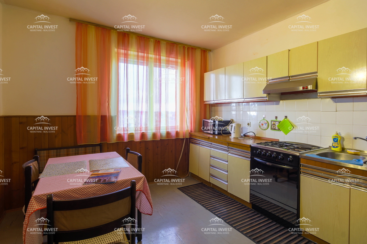 Appartamento trilocale, Centro ampliato, Pola, Istria