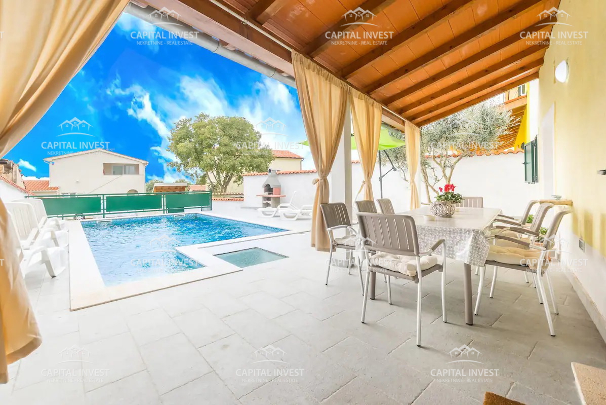 Casa con piscina, terrazza, giardino, Pula, Istra