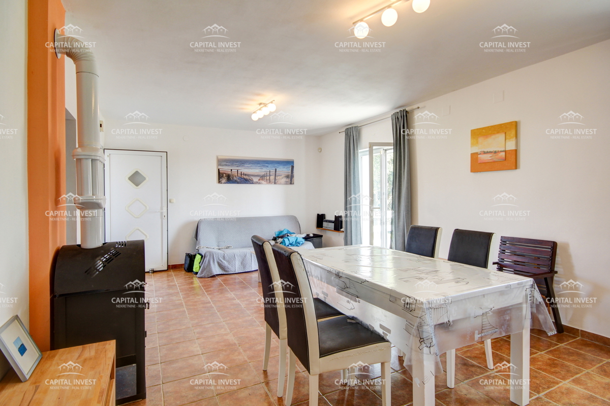 Casa, Due appartamenti, Piscina, Grande giardino, Barban, Istria