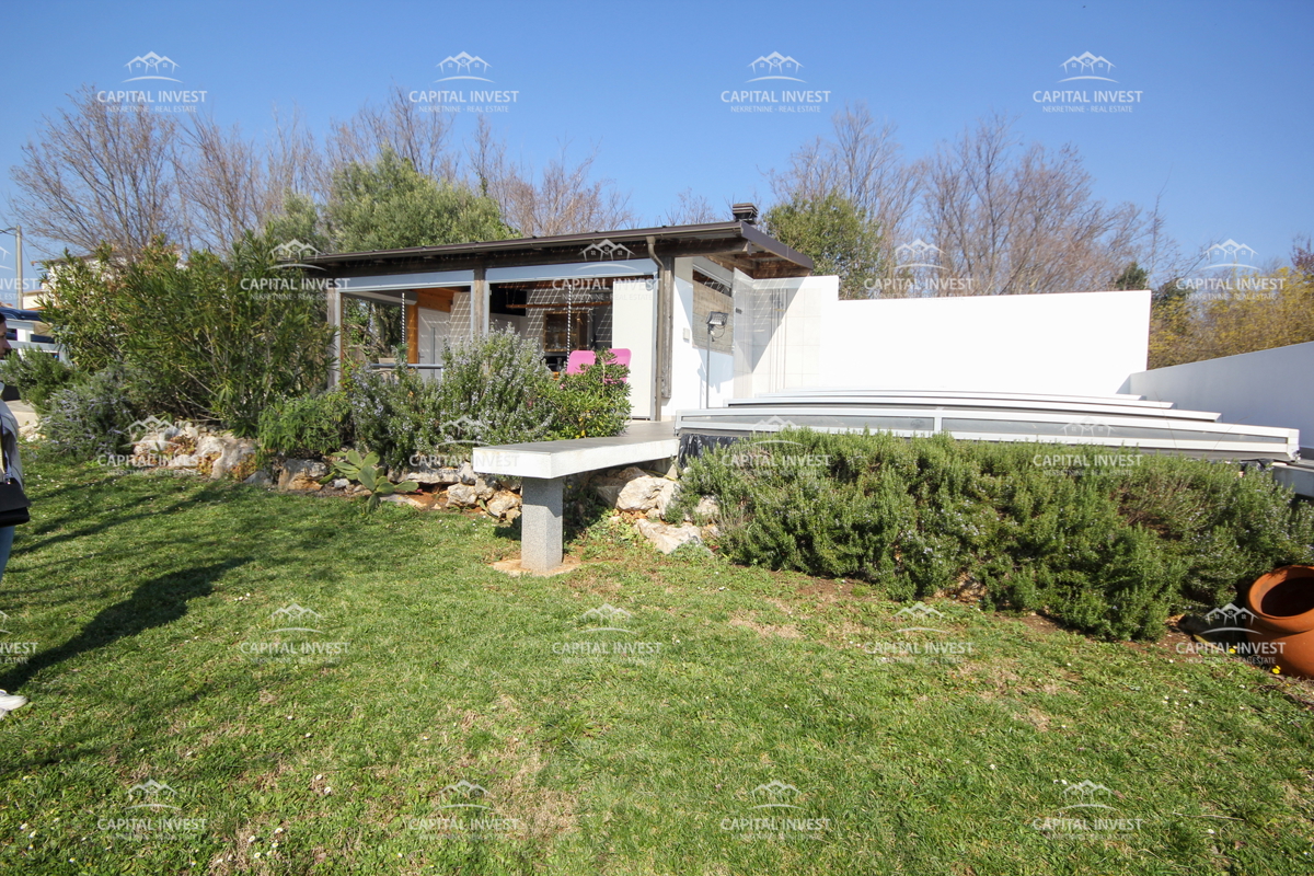 Casa, Due appartamenti, Piscina, Grande giardino, Barban, Istria