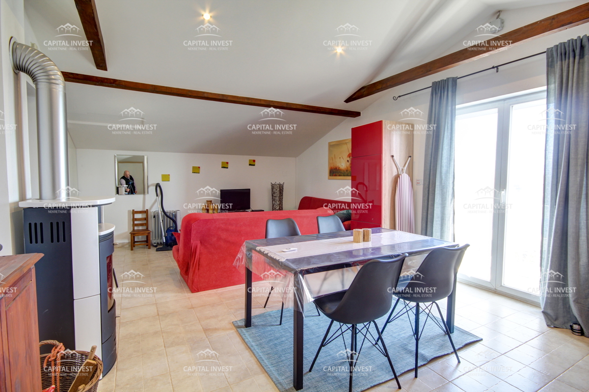 Casa, Due appartamenti, Piscina, Grande giardino, Barban, Istria