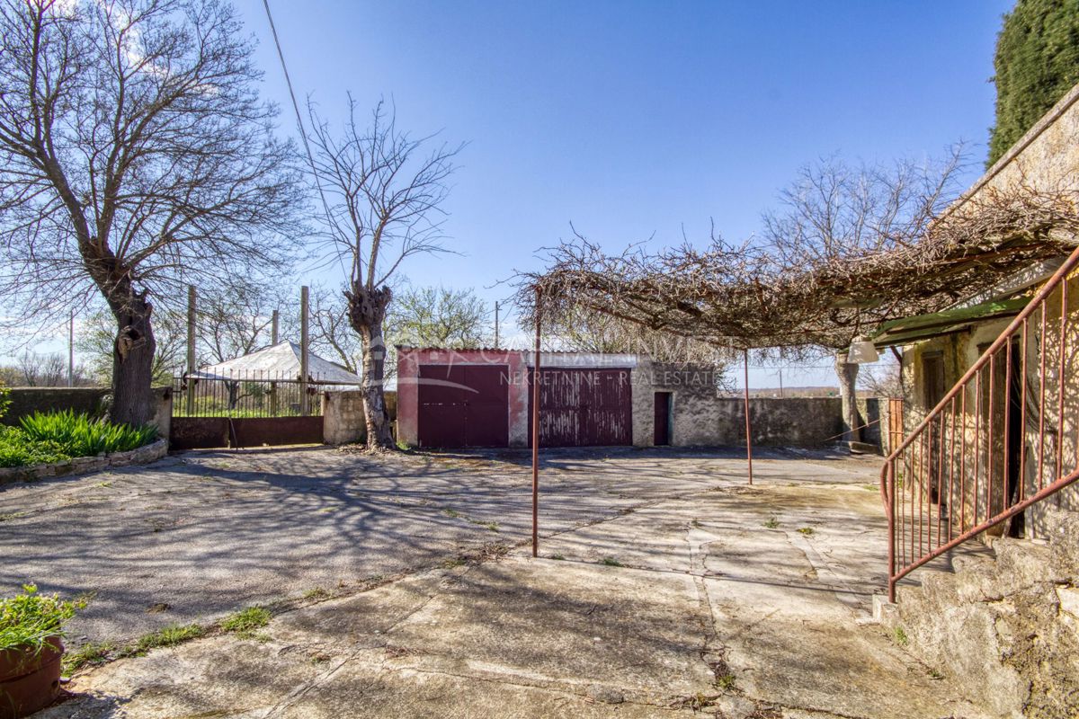 Casa Smoljanci, Svetvinčenat, 200m2