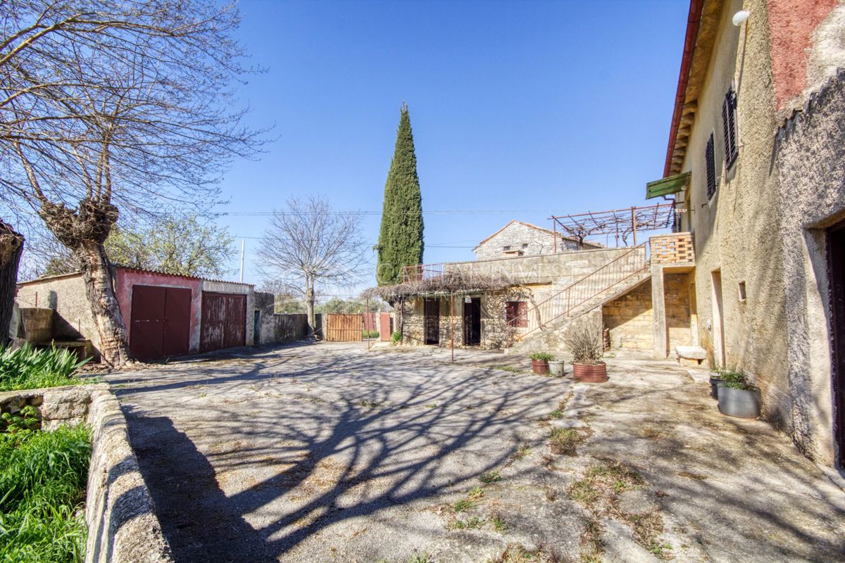 Casa Smoljanci, Svetvinčenat, 200m2