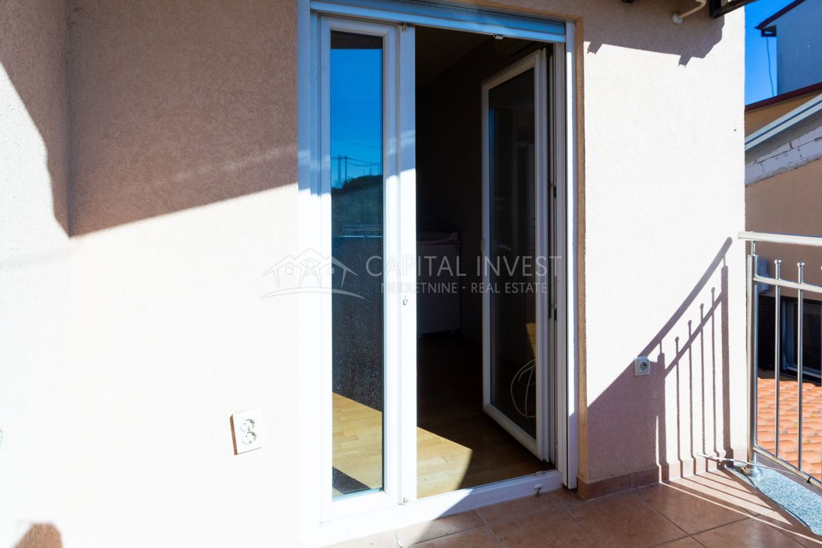 Appartamento bilocale, primo piano, Pola, Istria