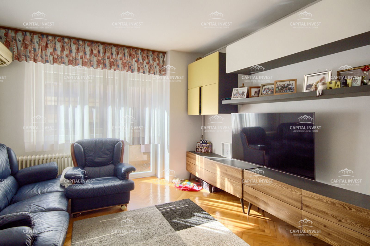 Appartamento con due camere, primo piano, centro, Pola