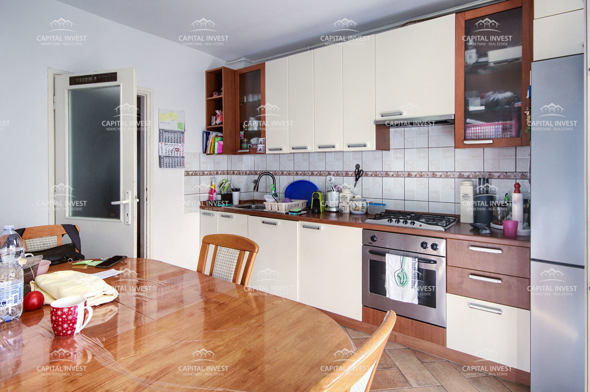 Appartamento con due camere, primo piano, centro, Pola