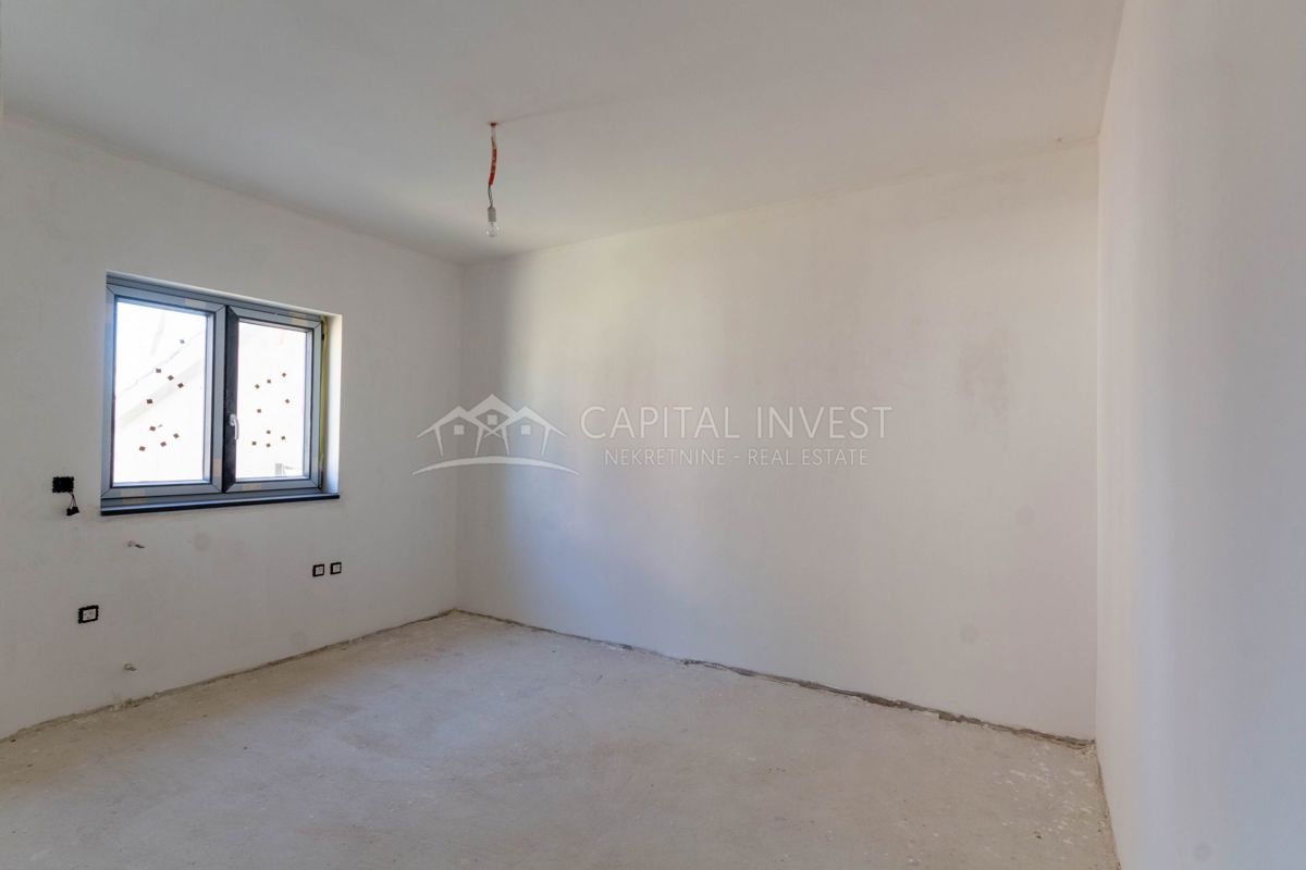 Casa indipendente con garage, Pola, Istria