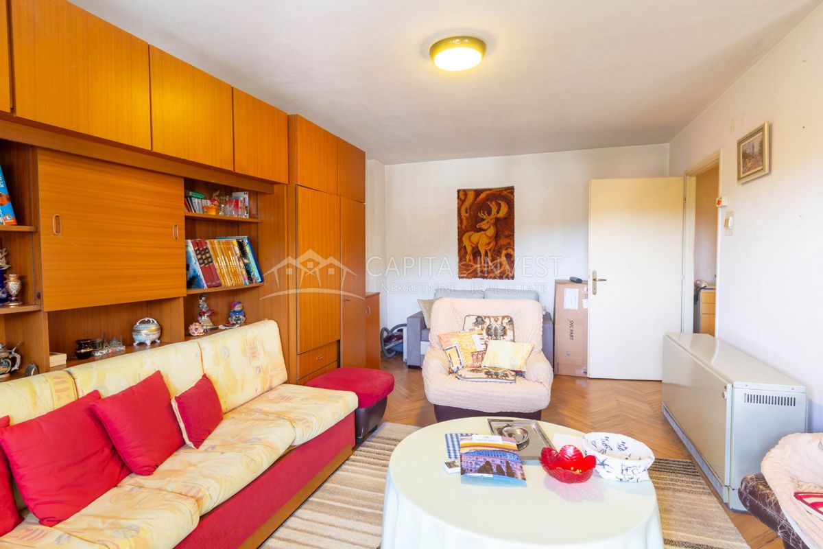 Appartamento con due camere da letto, Pola, centro