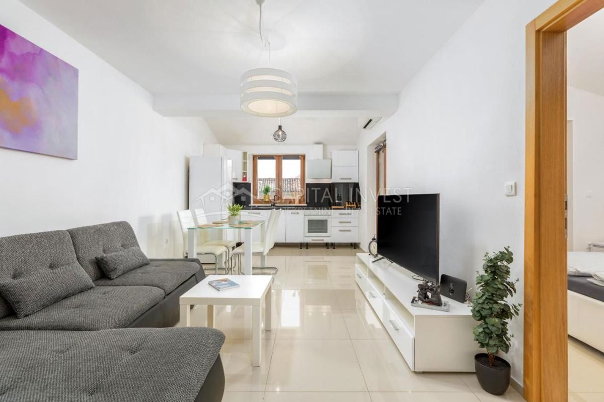 Appartamento con terrazza, Kaštanjer, Pola