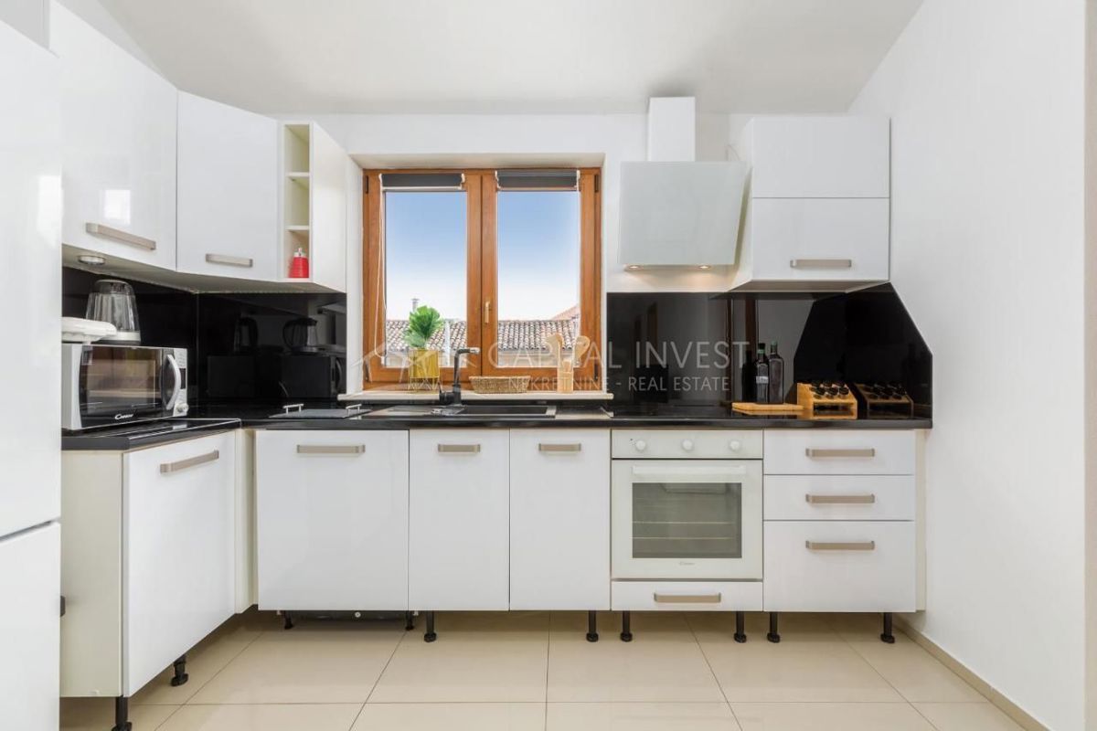 Appartamento con terrazza, Kaštanjer, Pola