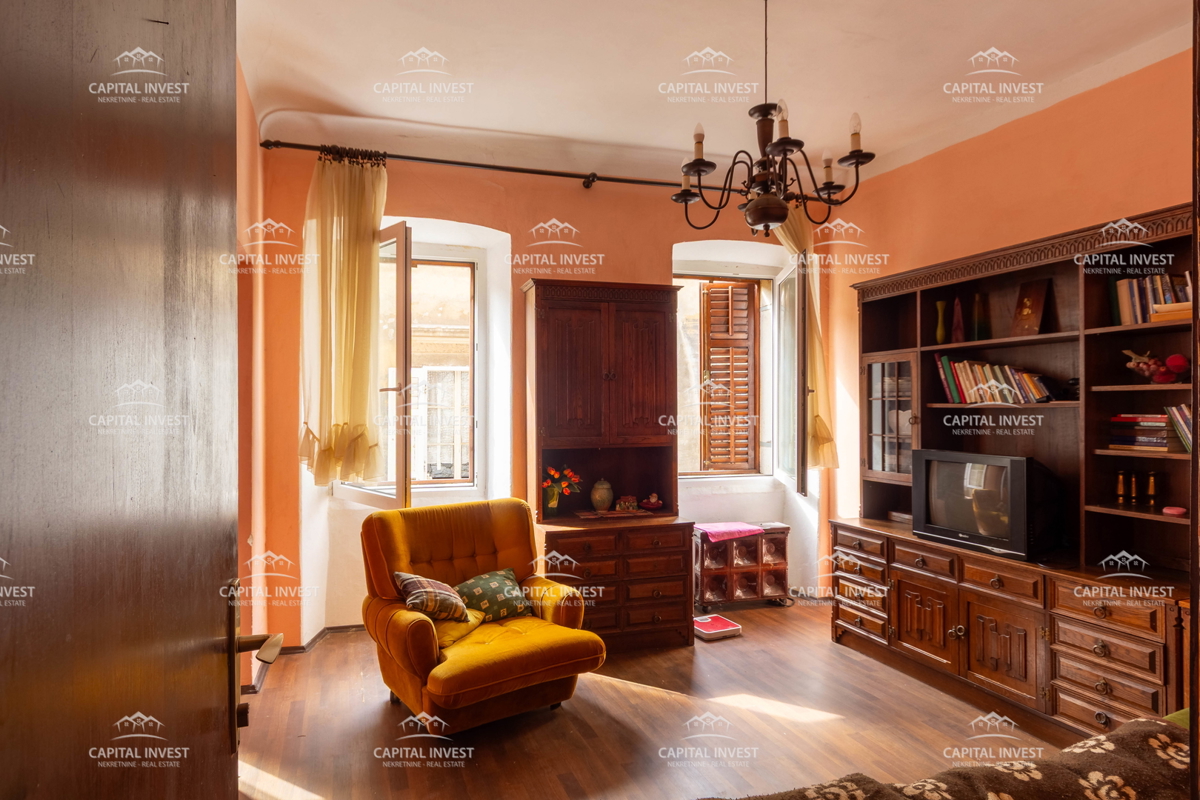 Appartamento quadrilocale nel centro storico di Pola, Istria