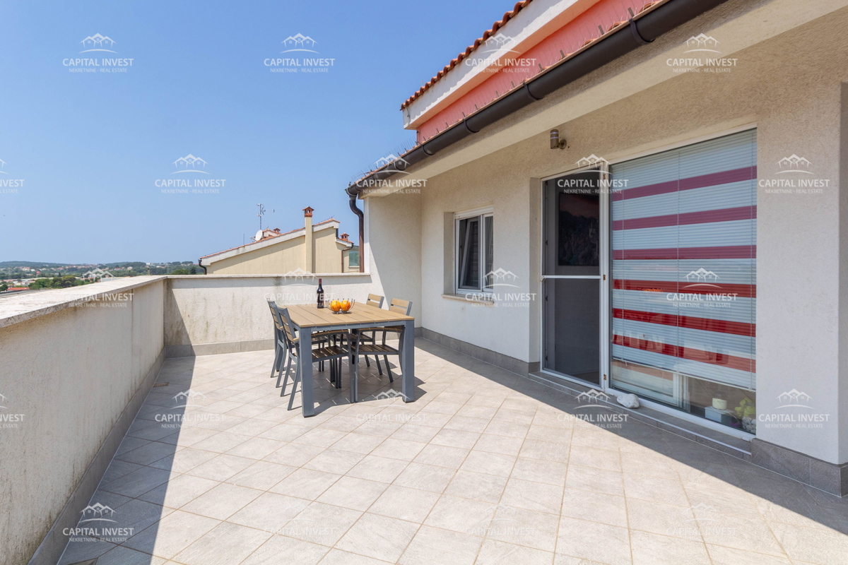 Appartamento su due piani, tre terrazze, Pola, Šijana