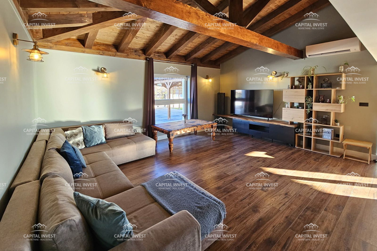 Casa con piscina su un ampio terreno, Štokovci, Istria