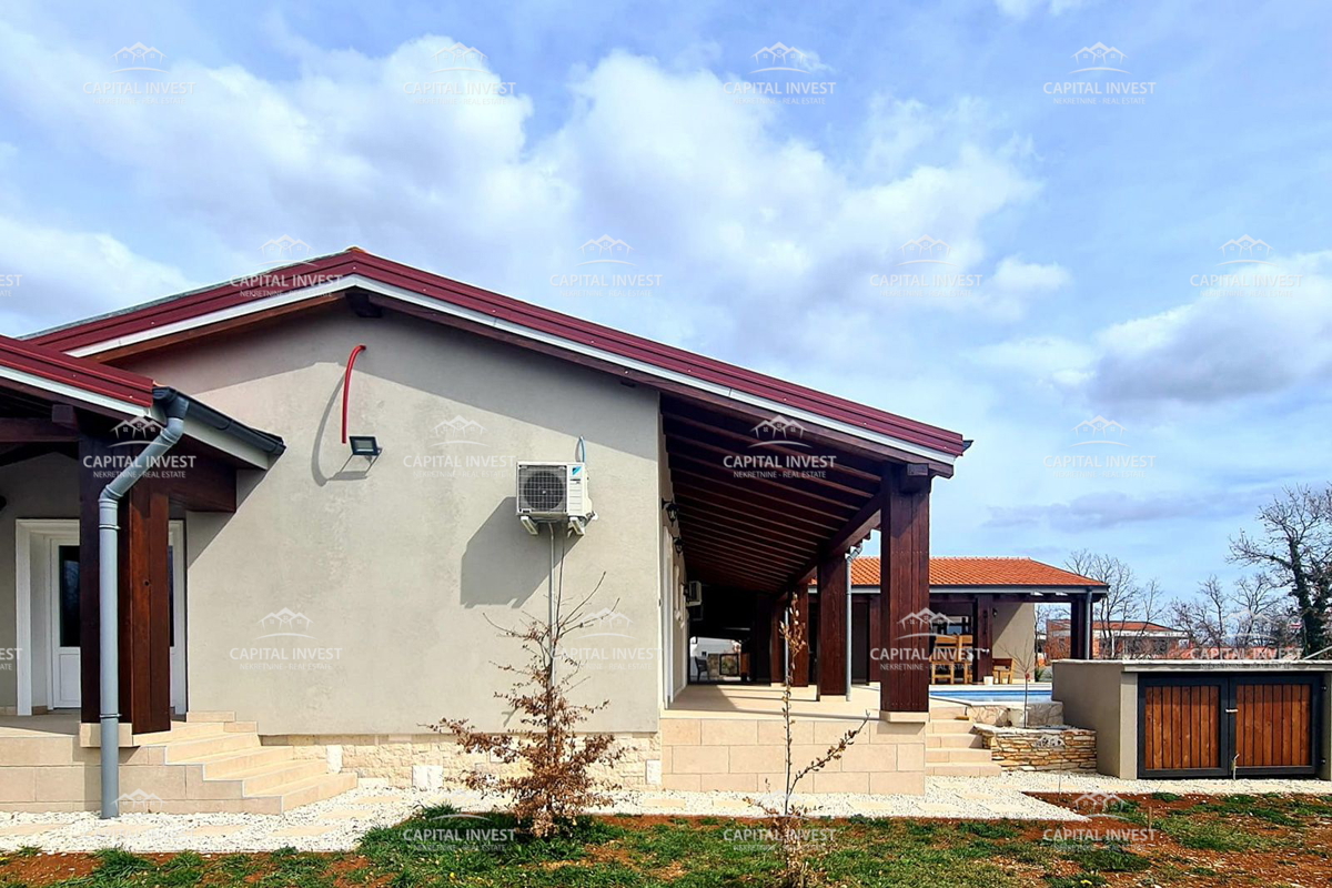 Casa con piscina su un ampio terreno, Štokovci, Istria