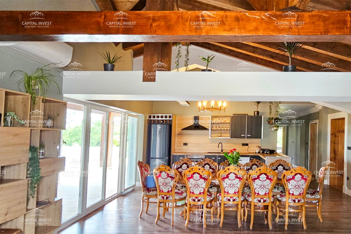 Casa con piscina su un ampio terreno, Štokovci, Istria