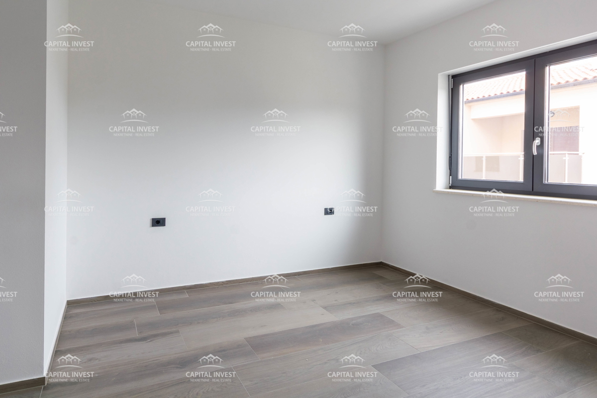 Appartamento trilocale al primo piano, Štinjan, Istria