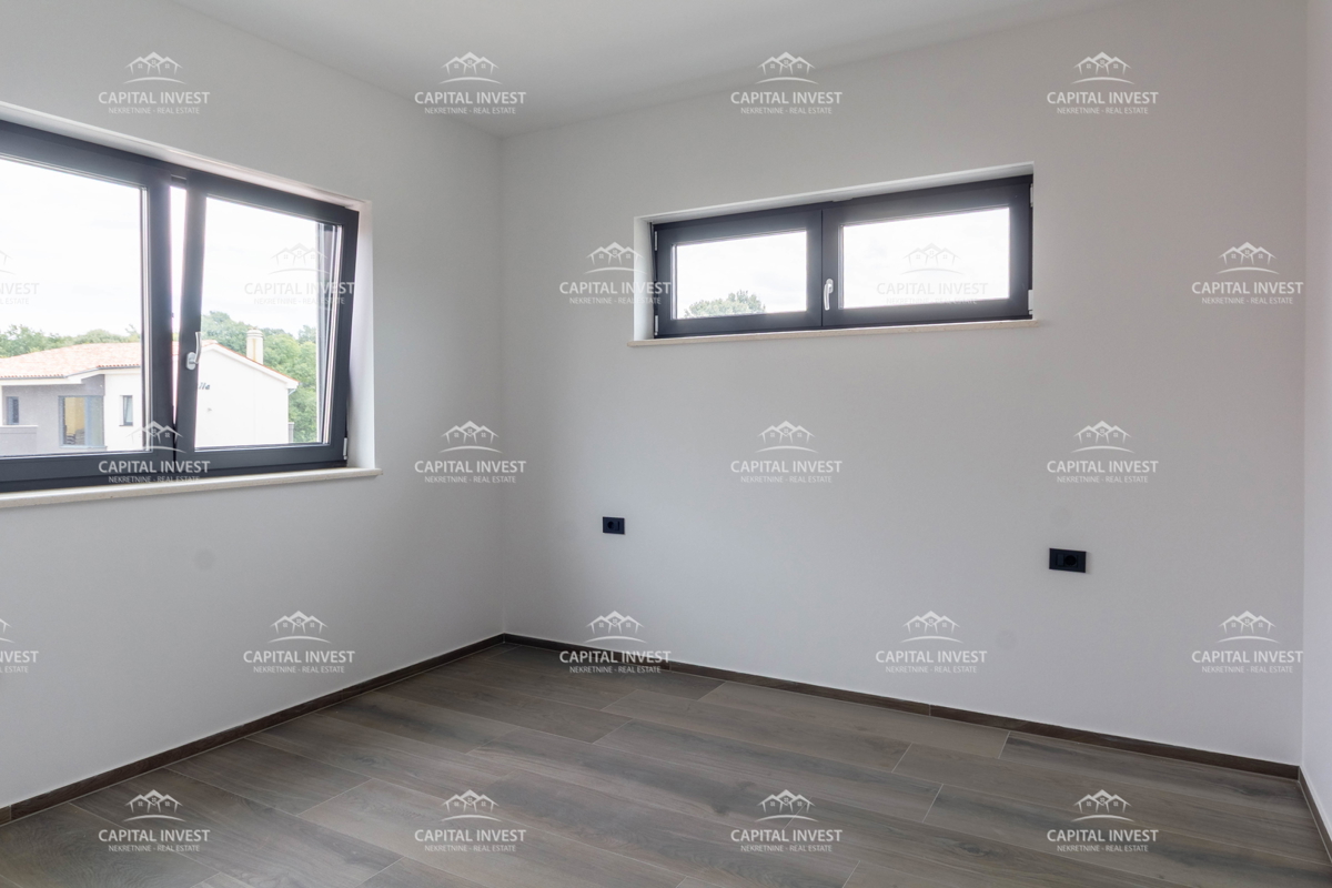 Appartamento trilocale al primo piano, Štinjan, Istria