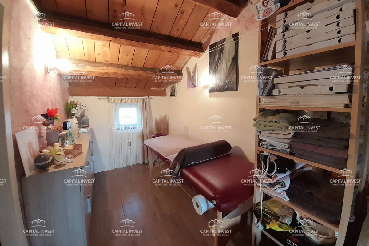 Casa a schiera, Cortile, Poreča, Istra