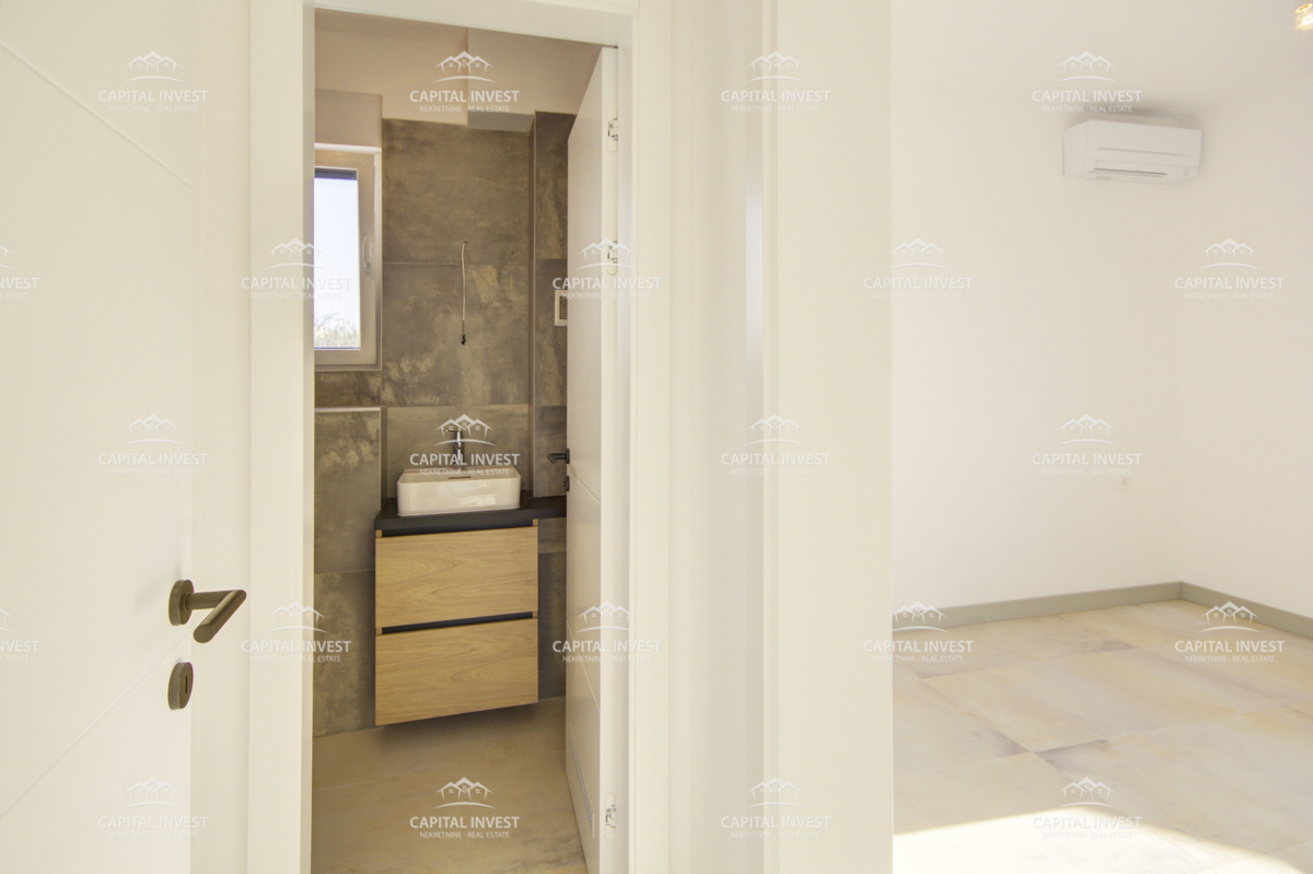 Ampio appartamento con vista sul mare, Banjole, Istria