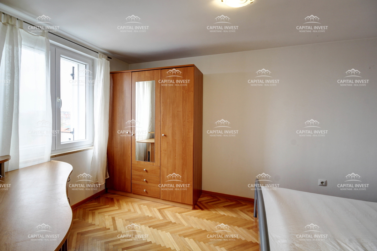 Appartamento trilocale, Centro ampio, Pola, Istria