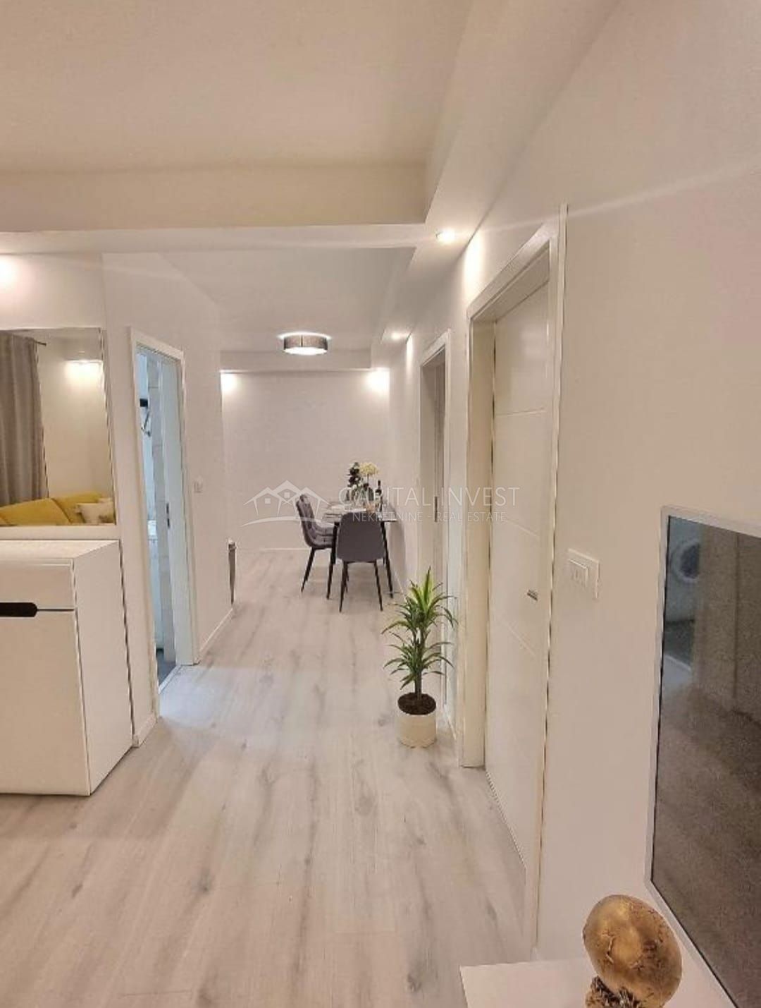 Appartamento con due camere da letto, a 100 metri dall'Arena, Pola, centro