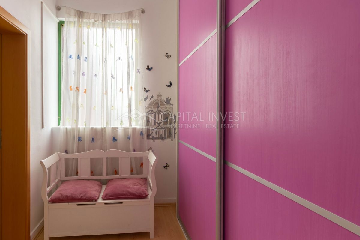 Appartamento con quattro camere da letto, Pola, Šijana