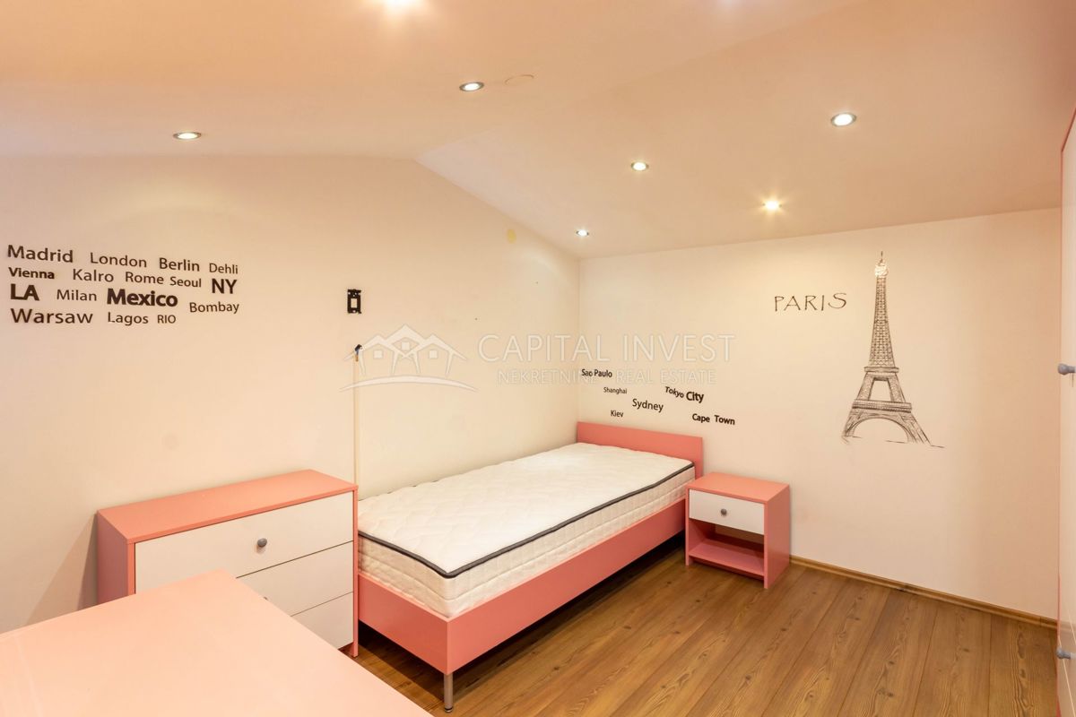 Appartamento con quattro camere da letto, Pola, Šijana