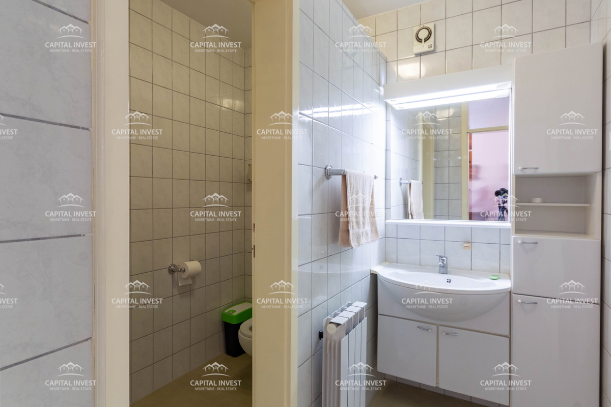 Appartamento con due camere, terrazza, Pola, Veruda