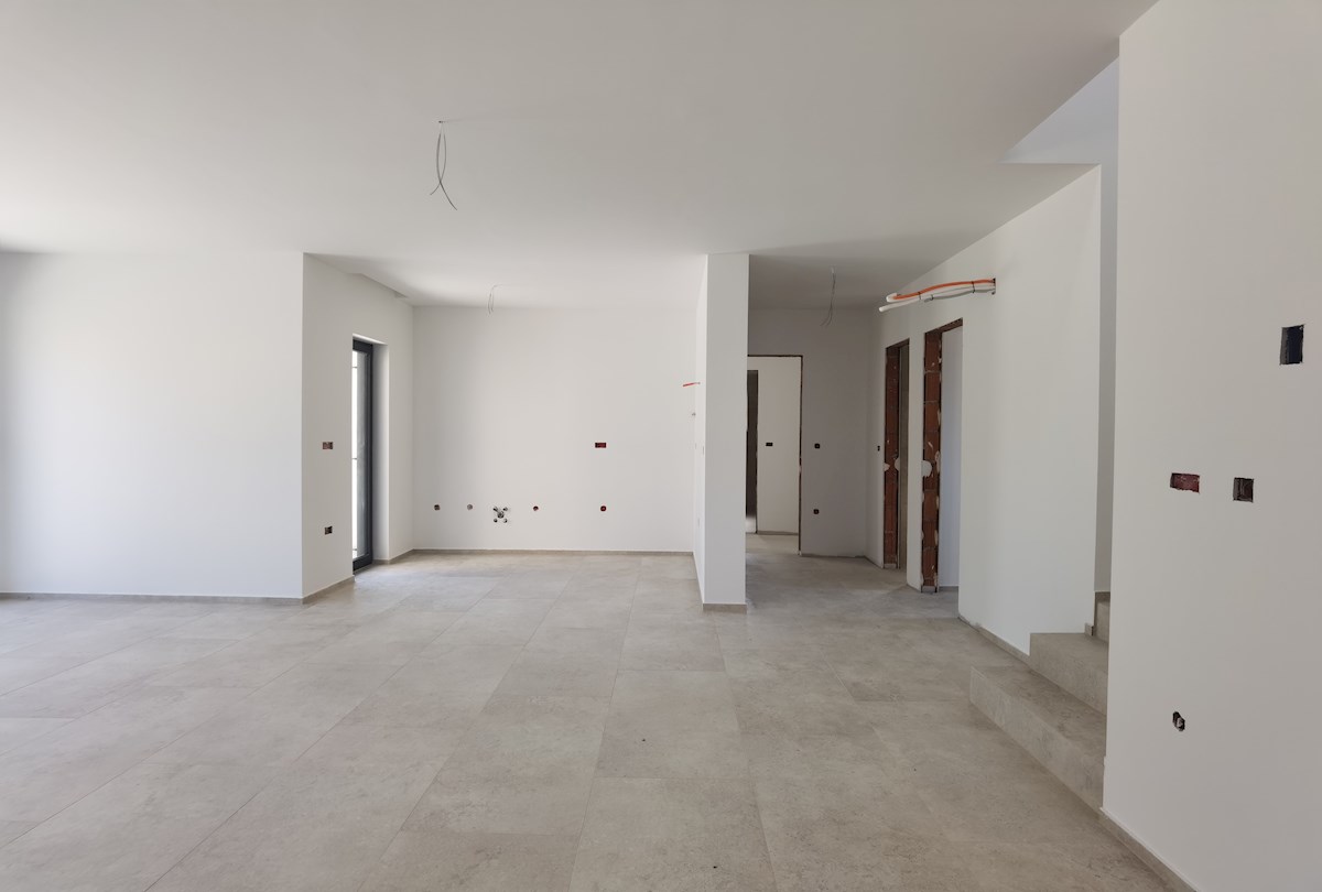 Villa moderna con piscina e vista mare - Parenzo, a 6 km dal mare